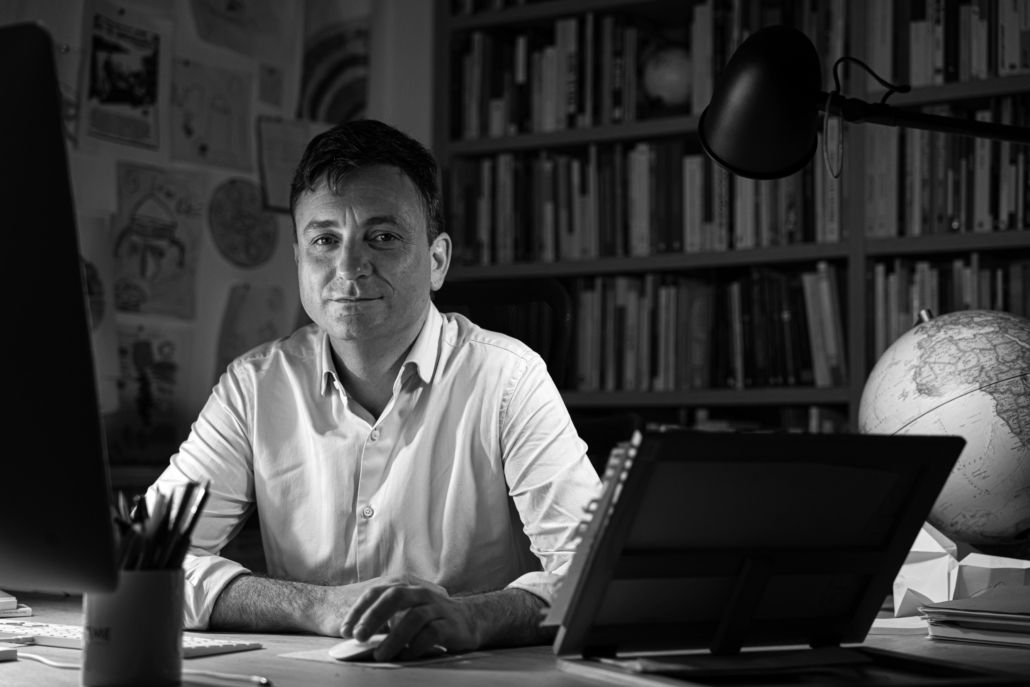 </p>
<p style="text-align: center;">David Pere Martínez Oró, PhD</p>
<p>